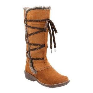 Clarks Women's Avington Hayes size 8